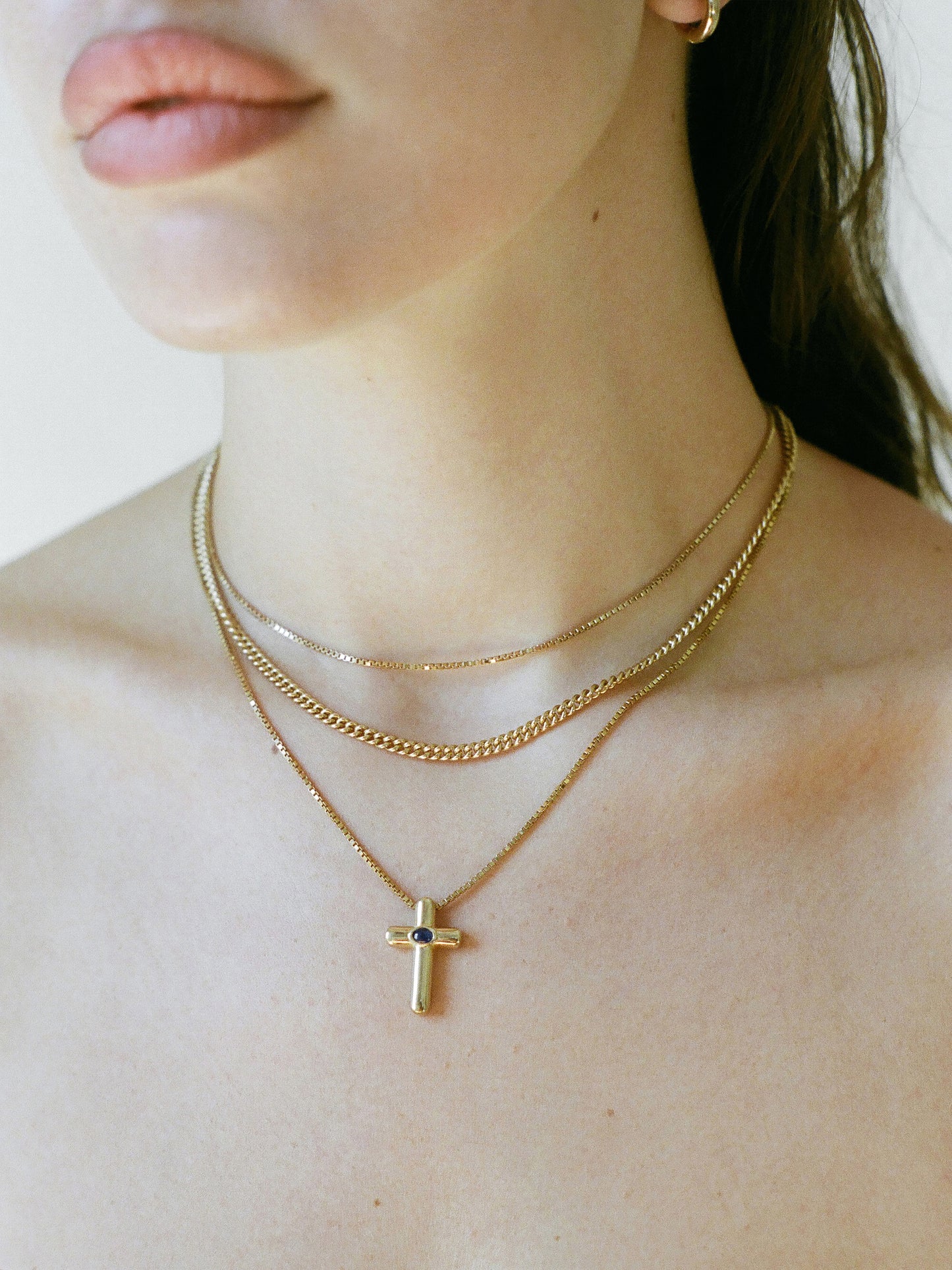 Model wearing Yellow Gold Box Chain Necklace