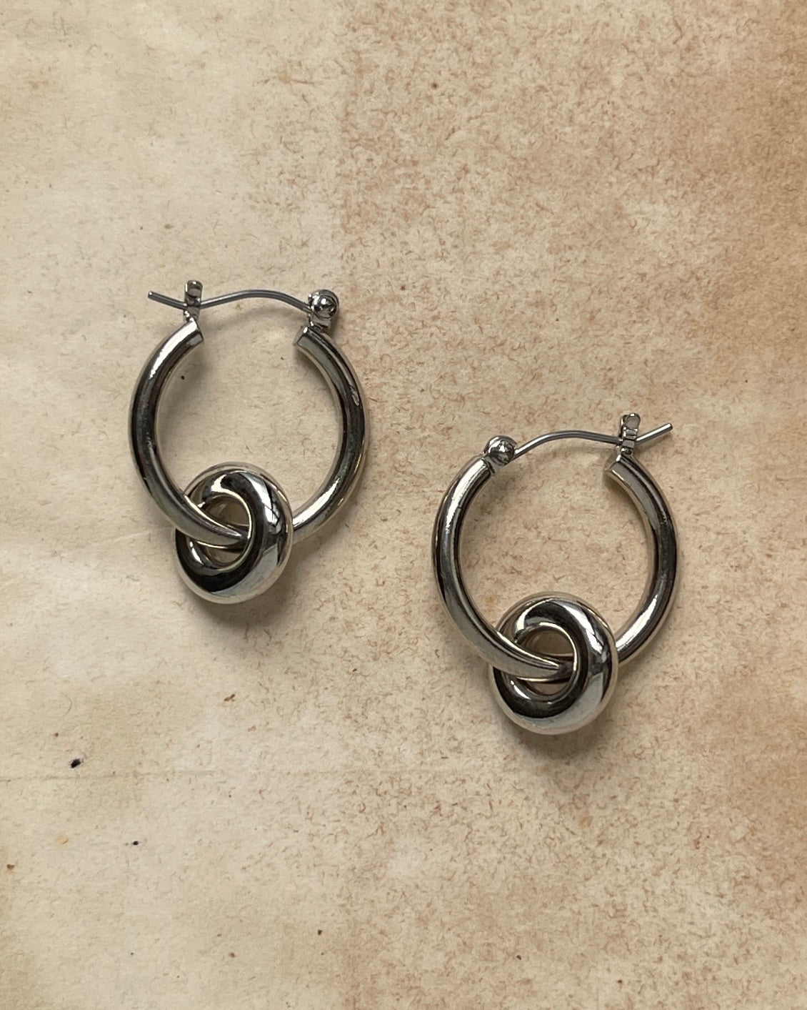 Silver Isola Earrings