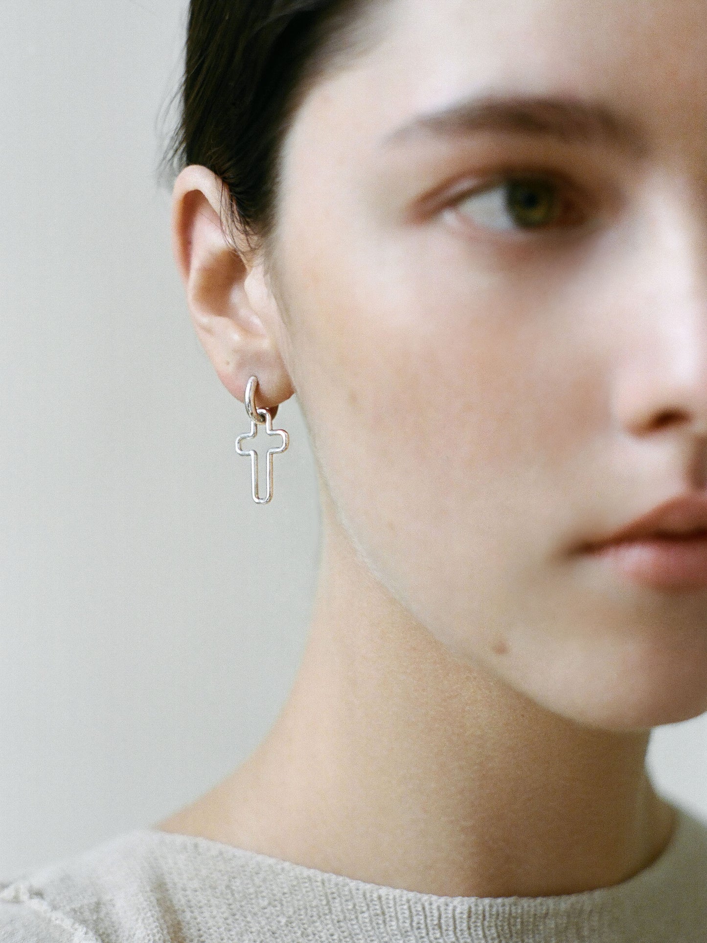 Model wearing Silver Mini Madda Earrings